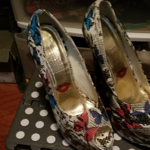 Open Toe Pumps - Picture 5 of 5